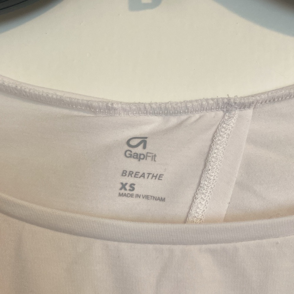 Workout Top - Picture 3 of 3